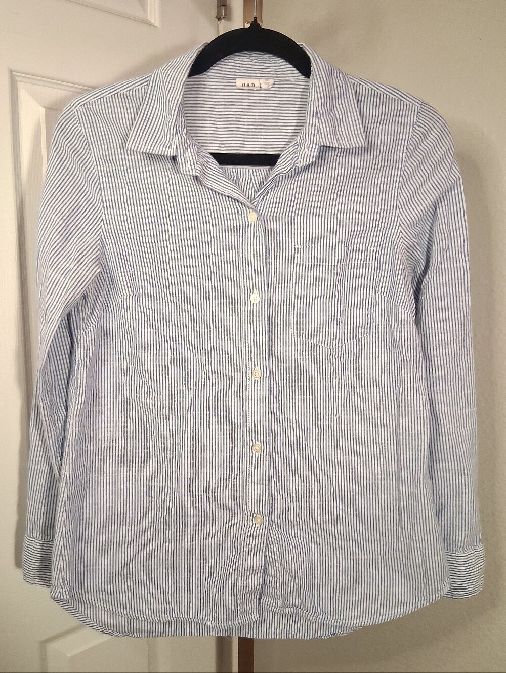 Gap Blue Striped Button Down XS Long Sleeve